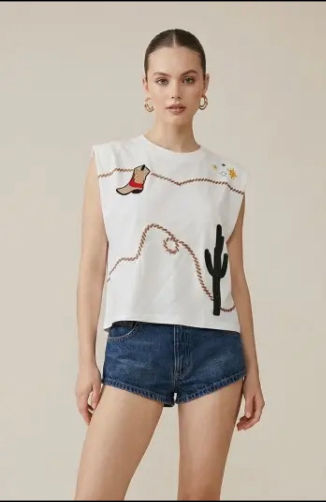 Sleeveless Western Embroidery Top