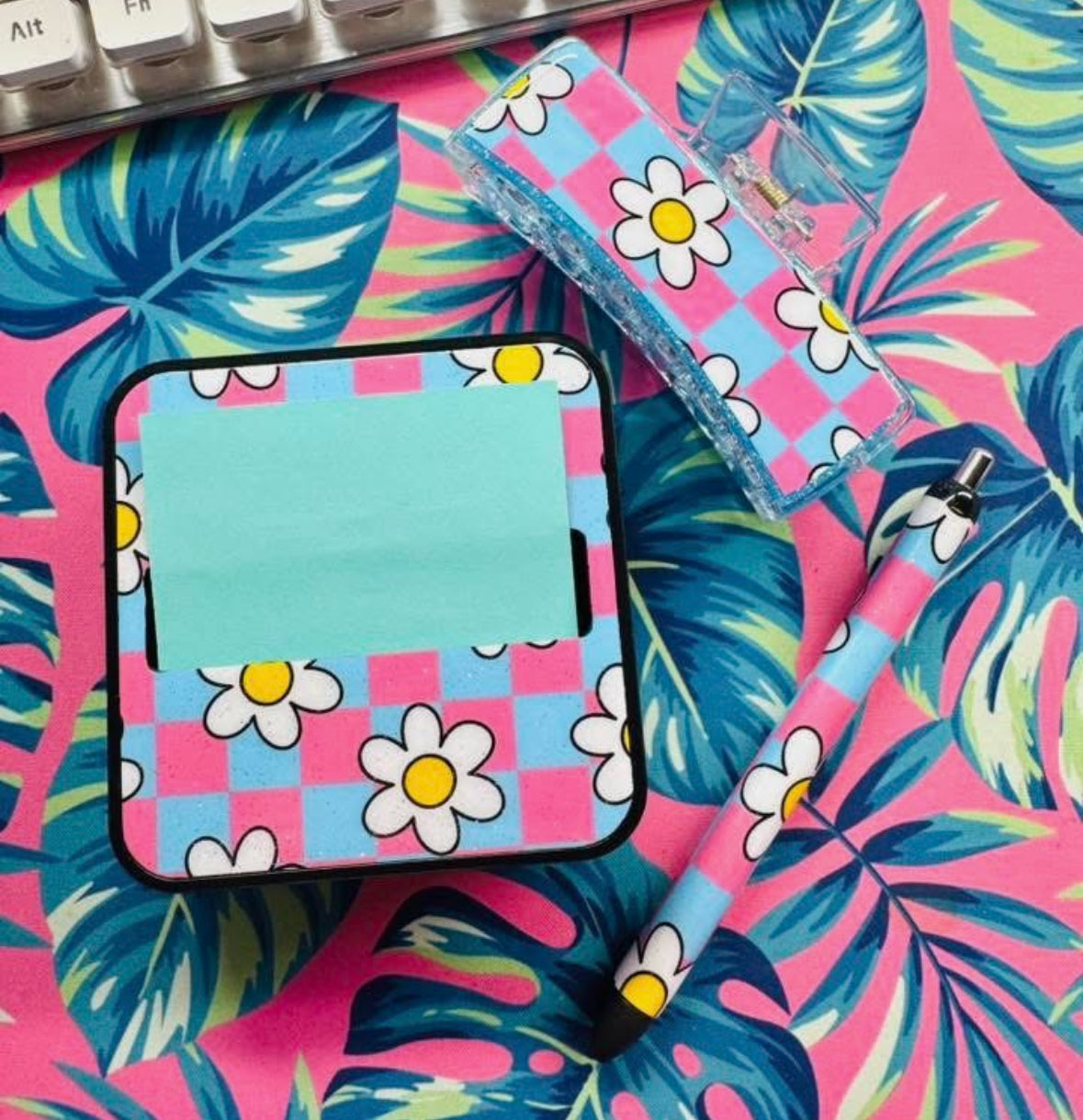 Post it note, pen & hair clip 3 piece floral set