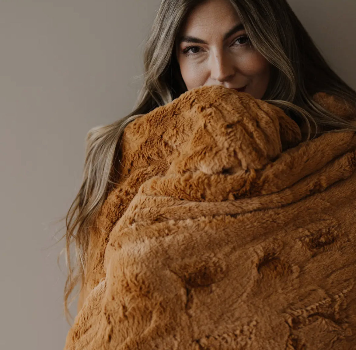 Saranoni Faux Fur Blanket