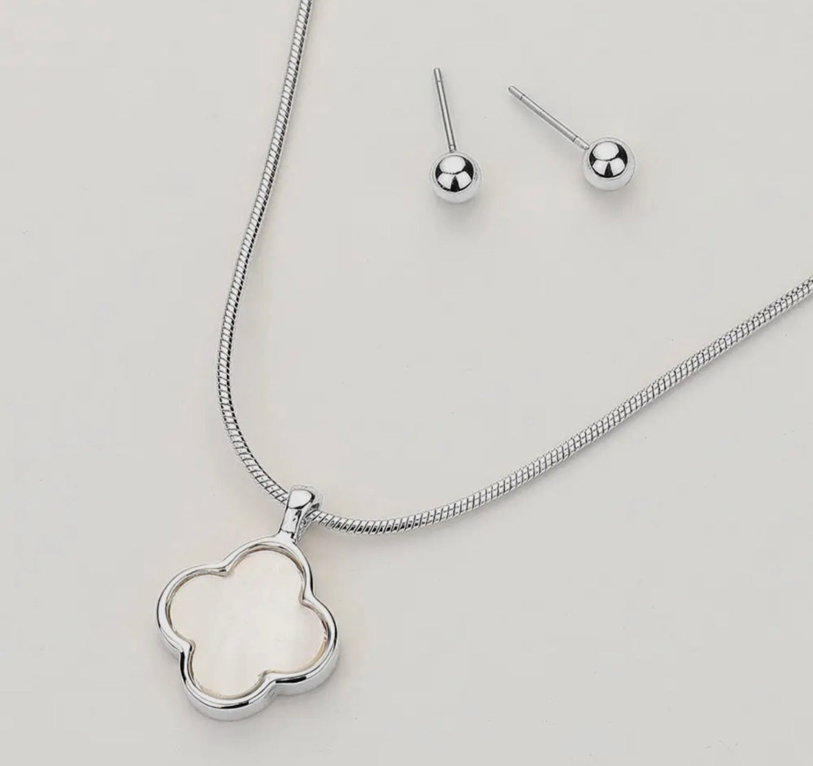 Silver Necklace with Silver Stud Earrings