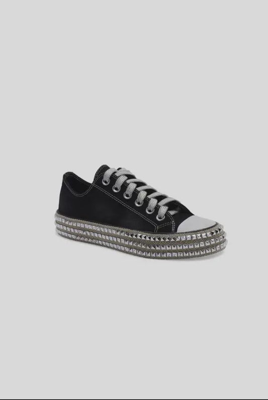 Beast fashion studded sneakers
