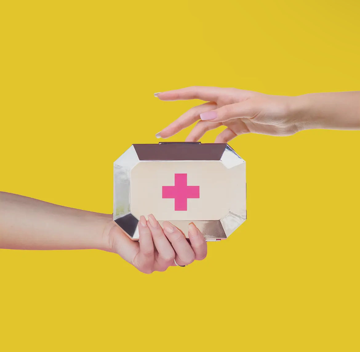 First Aid Clutch