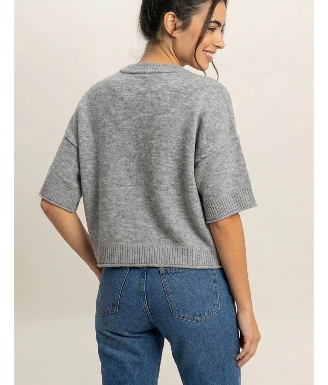 Seam Detailing Short Sleeve Knit Top