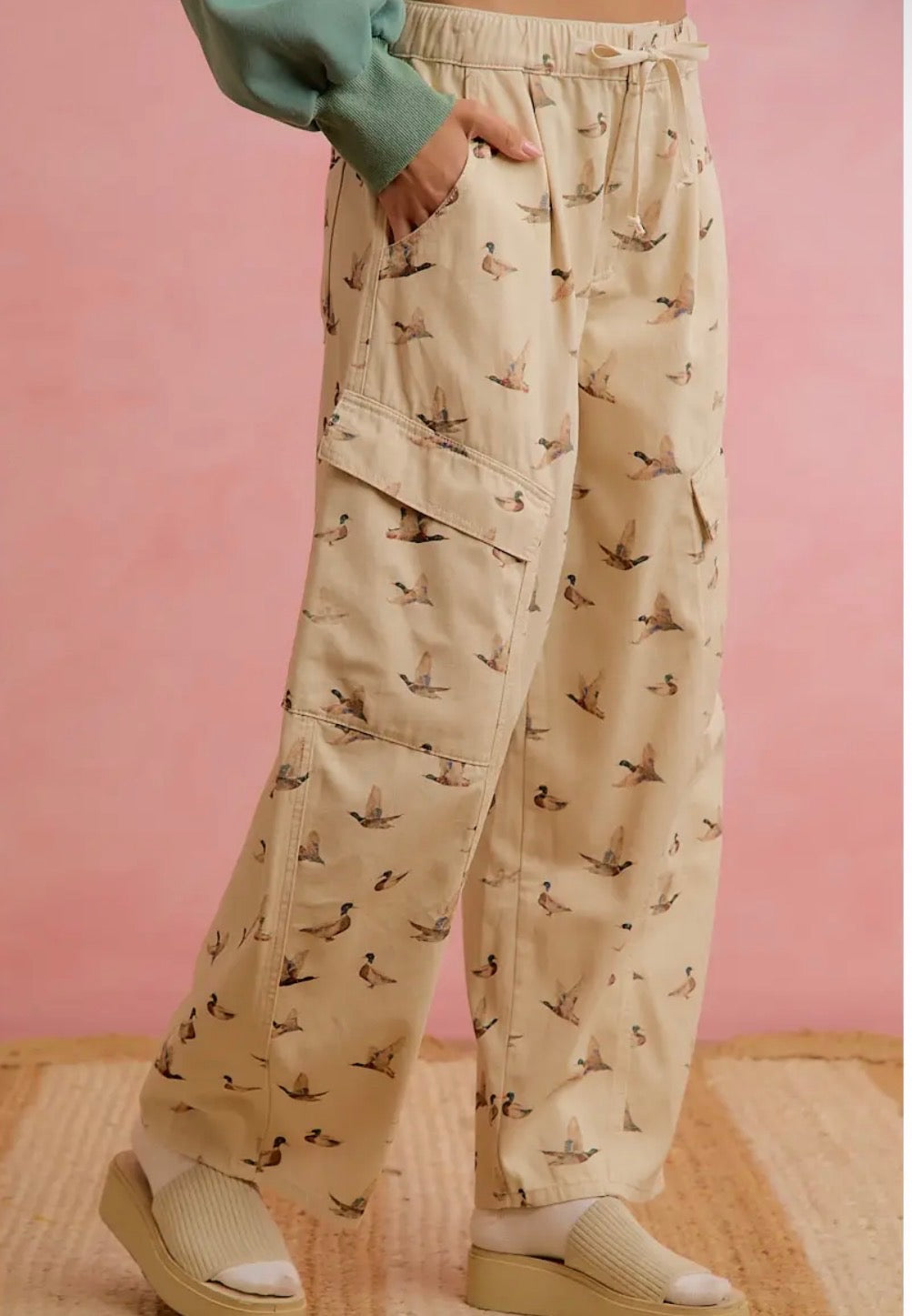 Barrel Pants with Cargo Pocket