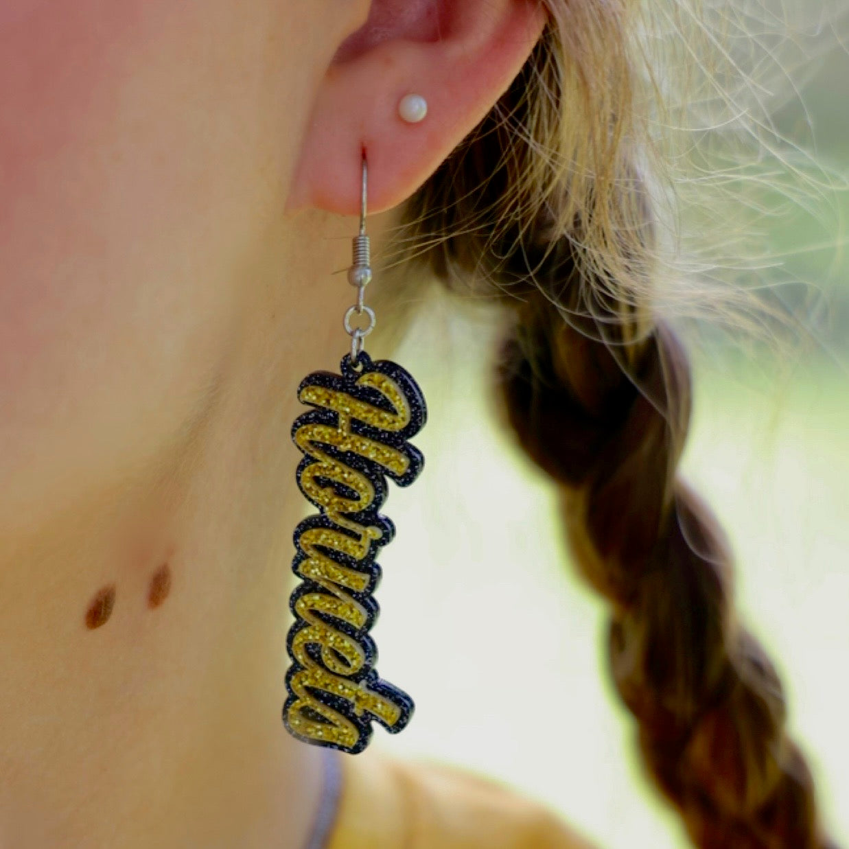 Hornet Glitter Earrings