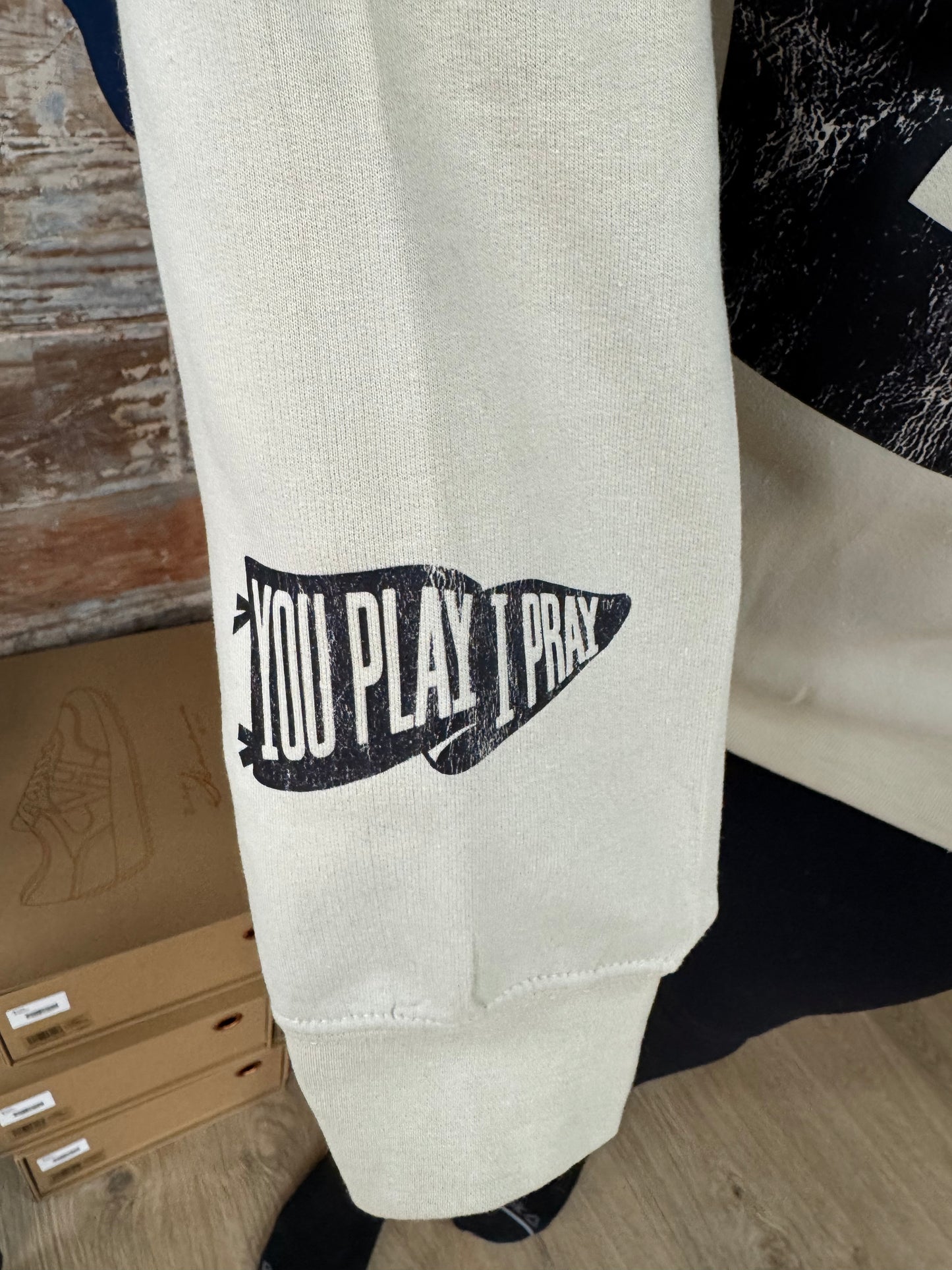 Hornet Sweatshirt with Sleeve Detailing