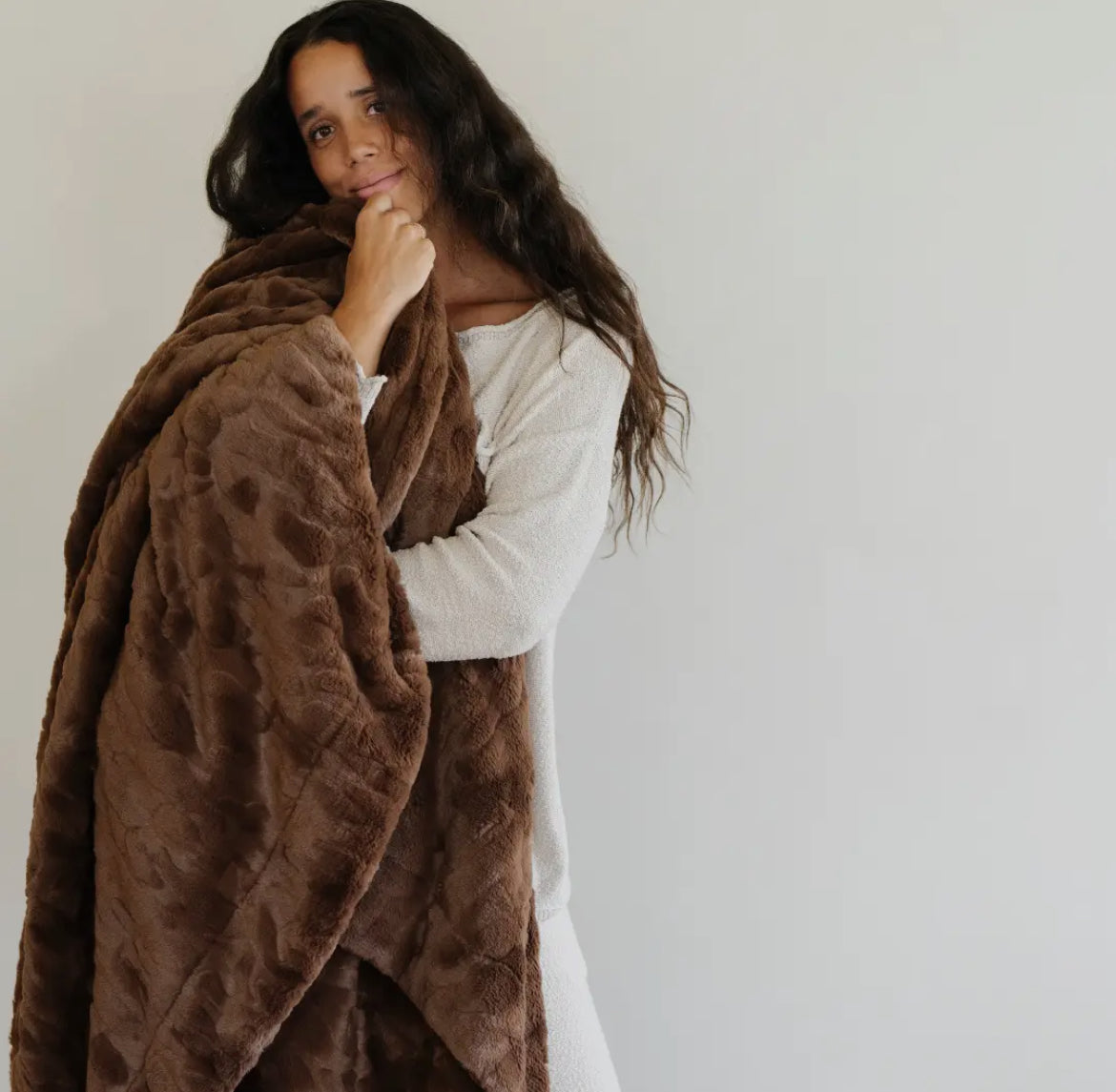 Saranoni Faux Fur Blanket