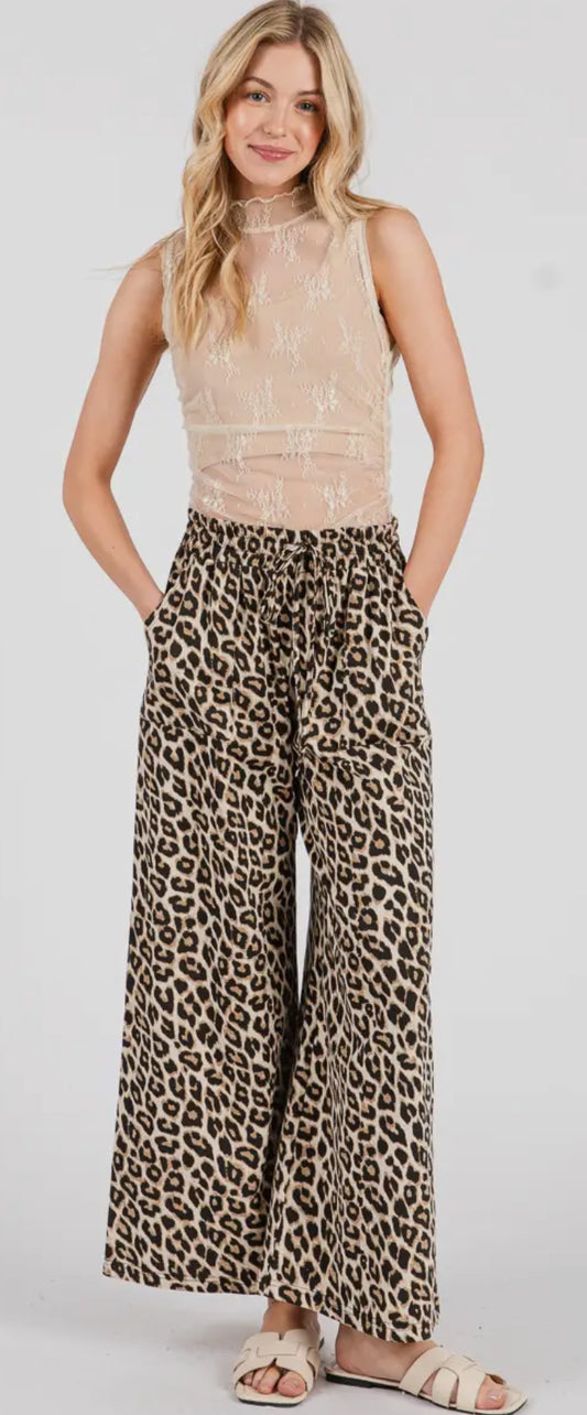 Lightweight Leopard Wide Leg Pants